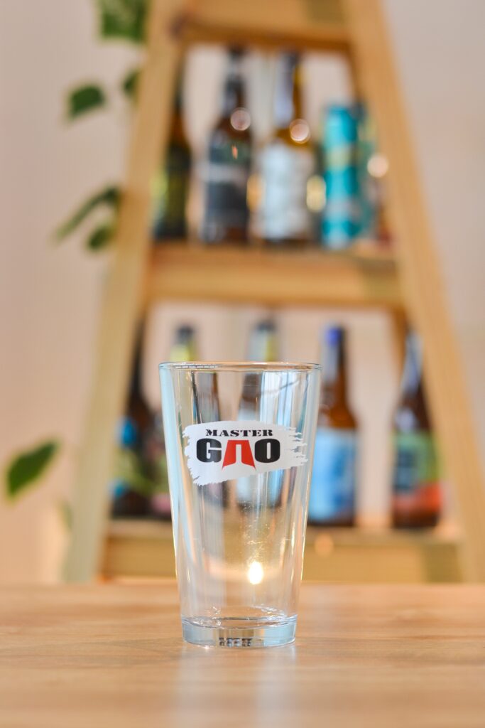 Master Gao Pint Glass