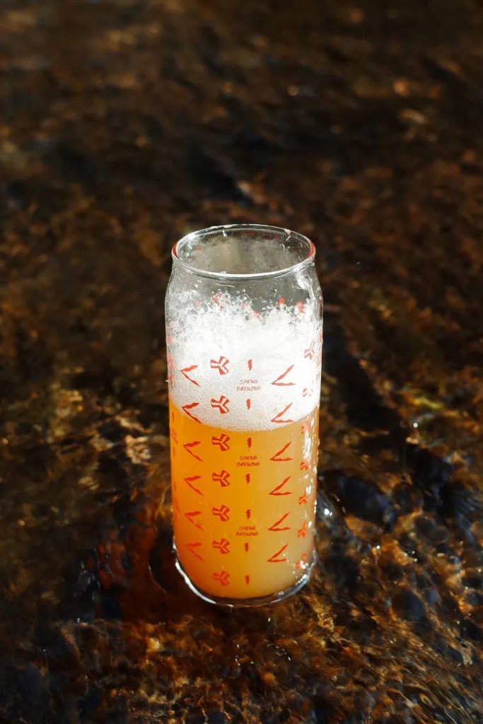 Sheng Can Shape Tall Glass Red Lightning